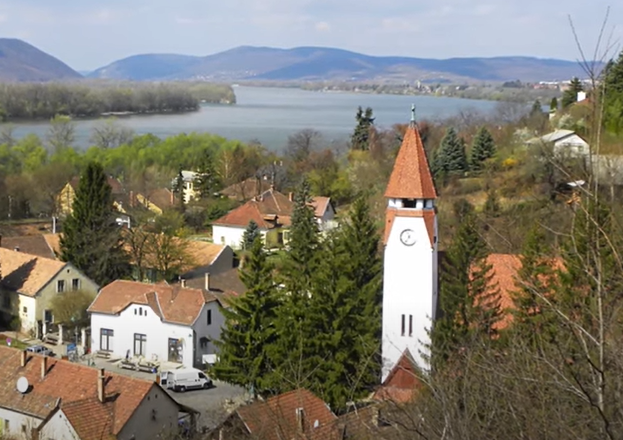 Séta a festői Zebegényben