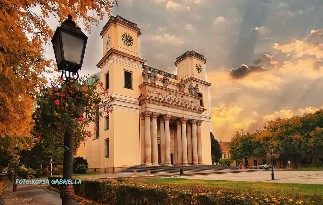 A festői Váci Székesegyház